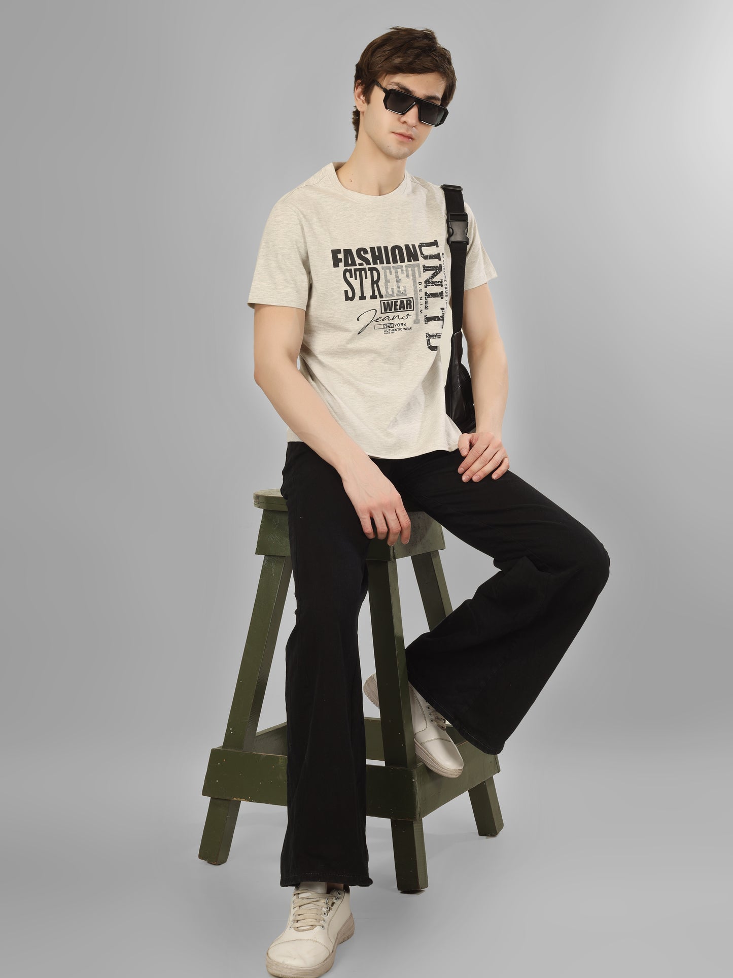 Basic Round Neck Regular Mens T-Shirt - RSBO 0003